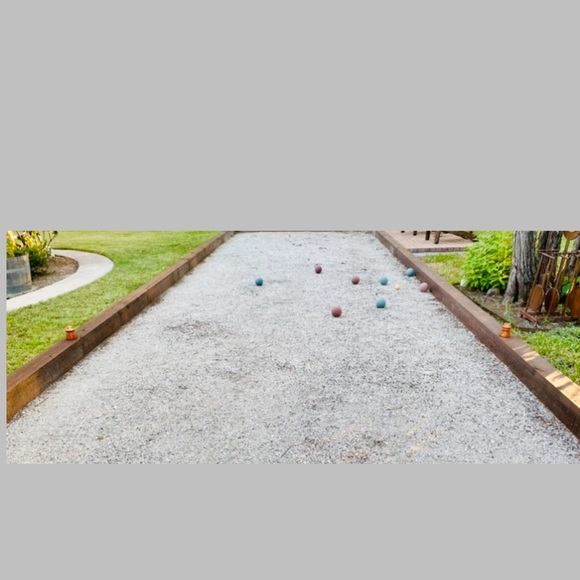 Yard or Garden Art / Bocce Ball Court Markers ~ Home Decor ~ Glass Insulators - Picture 8 of 8